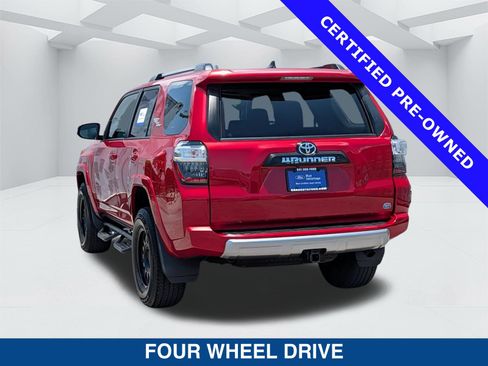 Used 2021 Toyota 4Runner TRD Off-Road Premium w/ Moonroof Package AWD/4WD image 6