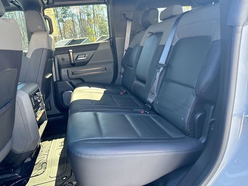 Used 2025 GMC Hummer EV 3X image 29