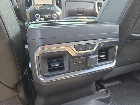 Used 2020 GMC Sierra 3500 Denali w/ Denali Ultimate Package AWD/4WD image 27