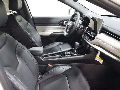 New 2026 Jeep Compass Limited AWD/4WD image 17