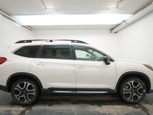 Used 2026 Subaru Ascent Limited image 9