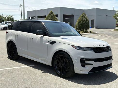 New 2026 Land Rover Range Rover Sport Dynamic SE AWD/4WD image 7