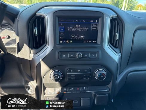 Used 2024 Chevrolet Silverado 1500 Custom image 5