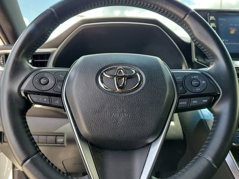 Used 2021 Toyota Venza XLE AWD/4WD image 16