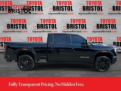 Used 2024 GMC Sierra 2500 AT4 w/ AT4 Premium Plus Package AWD/4WD image 2