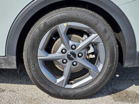 Certified 2025 Kia K4 LXS image 14