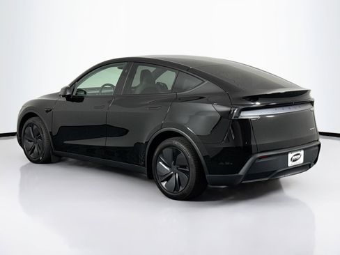 Used 2026 Tesla Model Y Long Range AWD/4WD image 9
