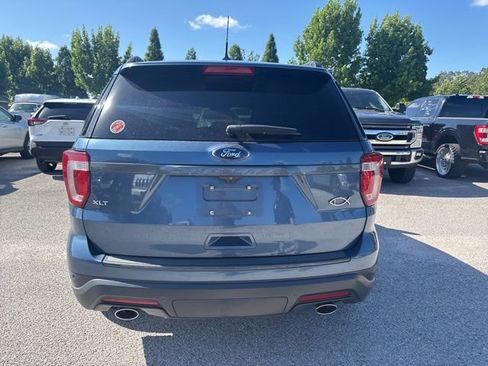 Used 2019 Ford Explorer XLT w/ Equipment Group 202A FWD image 6
