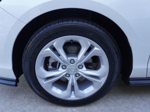 Used 2025 Honda Accord LX image 27