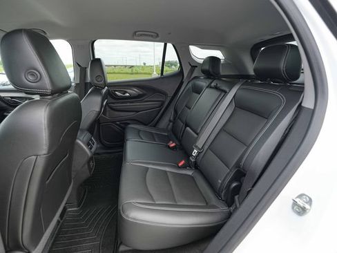 Used 2023 GMC Terrain SLT AWD/4WD image 19