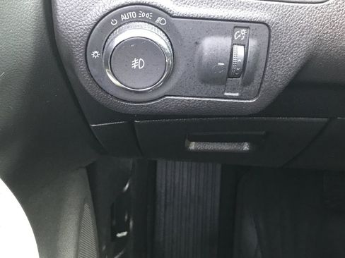 Used 2020 Buick Envision Premium image 23