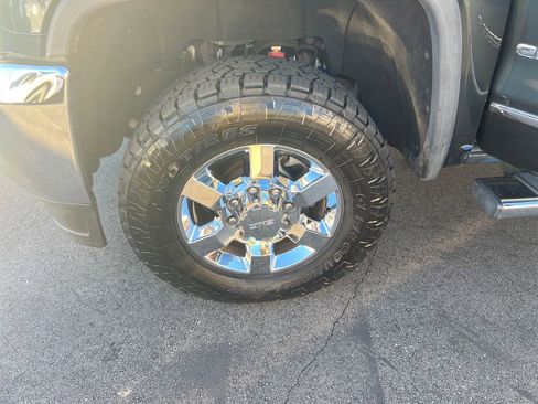 Used 2018 GMC Sierra 2500 SLT w/ Duramax Plus Package image 30