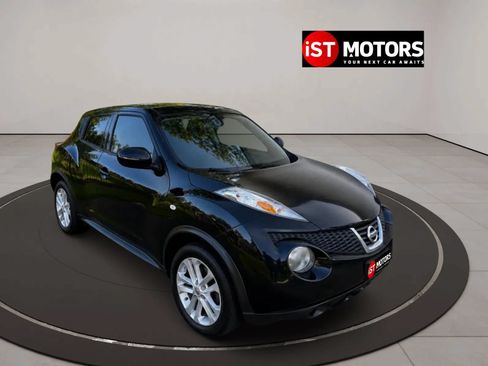 Used 2014 Nissan Juke S FWD image 3