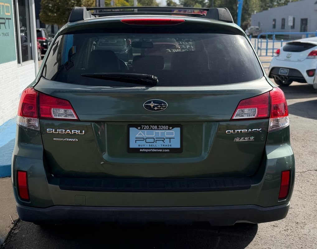 Used 2012 Subaru Outback 2.5i Premium w/ Popular Pkg 1B AWD/4WD image 4