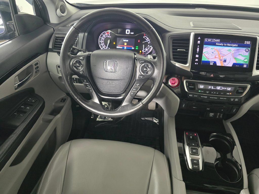 Used 2018 Honda Pilot Touring image 19