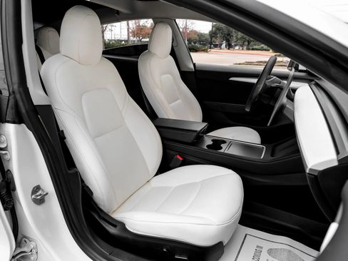 Used 2021 Tesla Model 3 Standard Range Plus RWD image 39