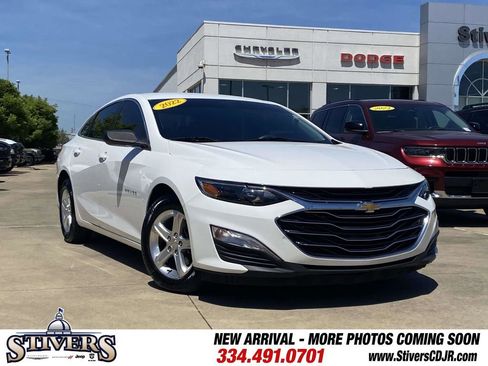 Used 2022 Chevrolet Malibu LS FWD image 36