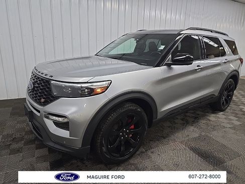 Used 2022 Ford Explorer ST w/ Equipment Group 401A image 8