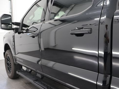 Used 2025 Ford F350 Lariat w/ Lariat Ultimate Package AWD/4WD image 36