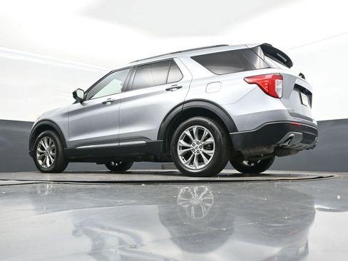 Used 2022 Ford Explorer Limited image 44
