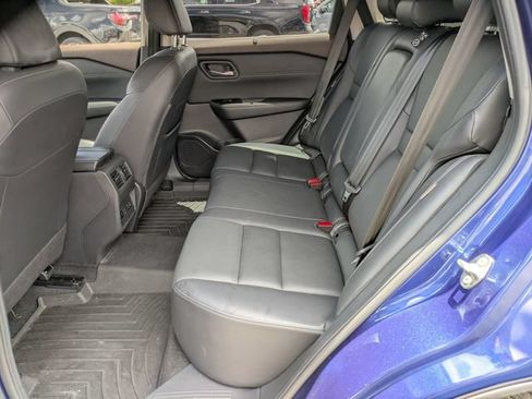Used 2023 Nissan Rogue SL w/ SL Premium Package FWD image 26