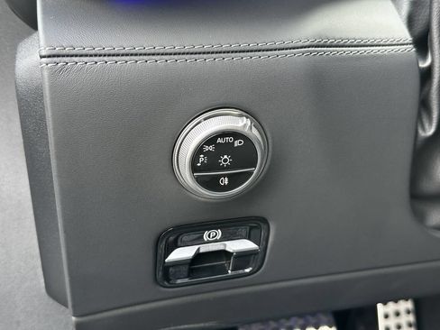 Certified 2025 Mercedes-Benz SL 63 AMG 4MATIC image 32