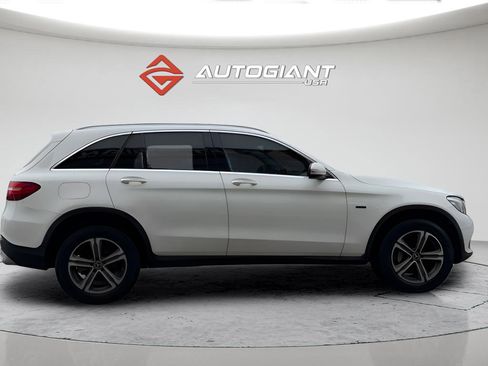 Used 2018 Mercedes-Benz GLC 350e 4MATIC image 13