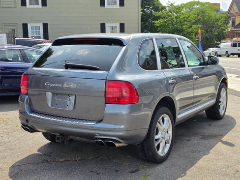Used 2006 Porsche Cayenne Turbo AWD/4WD image 6