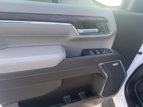 Used 2023 GMC Sierra 1500 SLT w/ SLT Premium Plus Package image 17