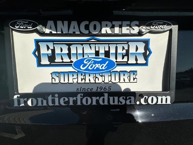 Used 2025 Ford Explorer Active AWD/4WD image 27