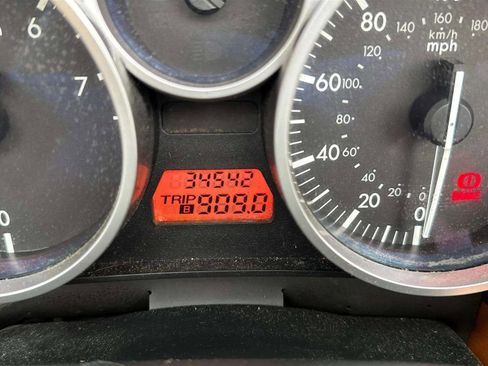 Used 2006 MAZDA MX-5 Miata Grand Touring w/ Suspension Pkg image 12