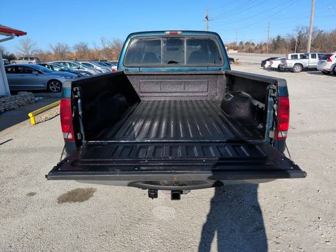 Used 1999 Ford F250 Lariat image 11