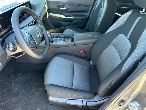 New 2026 Nissan Sentra SV w/ SV Convenience Package image 5