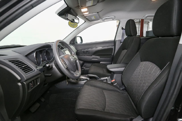 Used 2025 Mitsubishi Outlander Sport ES AWD/4WD image 34
