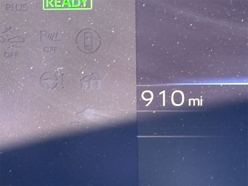 Used 2025 Toyota bZ4X FWD image 29