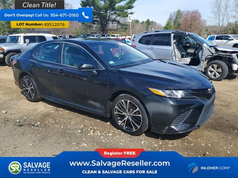 Used 2020 Toyota Camry SE FWD image 5