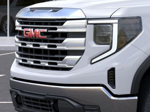 New 2026 GMC Sierra 1500 SLE w/ Preferred Package AWD/4WD image 13