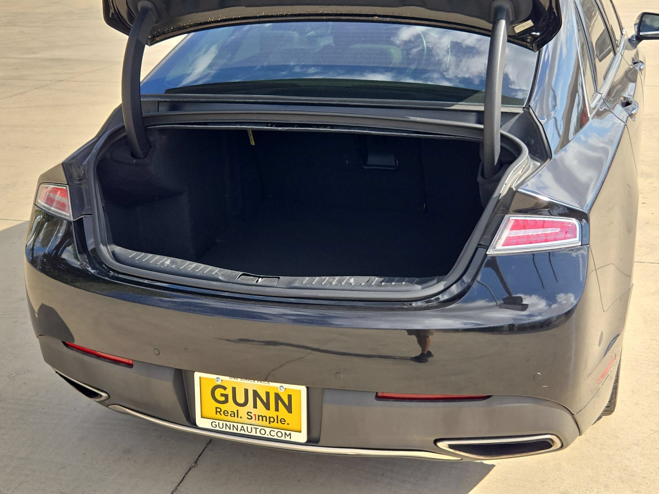 Used 2019 Lincoln MKZ Reserve w/ Reserve Plus Package AWD/4WD image 22