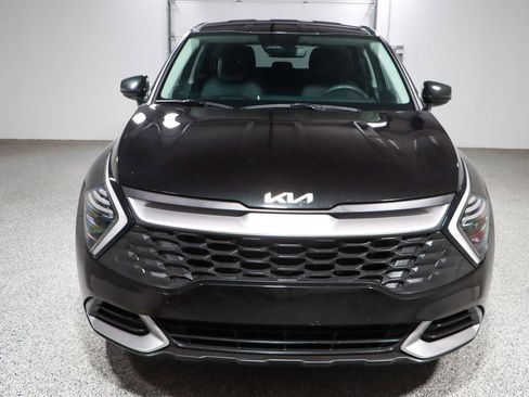 Used 2024 Kia Sportage LX image 4