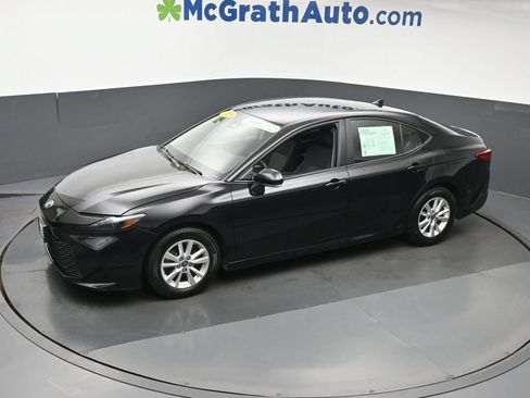 Used 2025 Toyota Camry LE FWD image 21