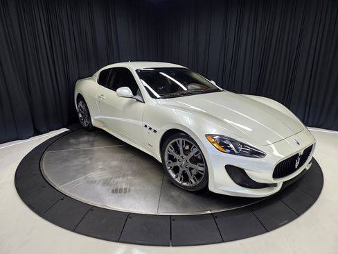Used 2013 Maserati GranTurismo Sport image 53