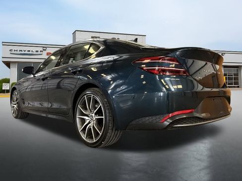 Used 2023 Genesis G70 2.0T image 11