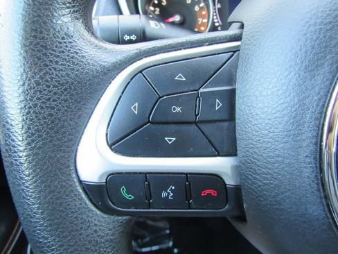 Used 2018 Jeep Compass Sport image 31