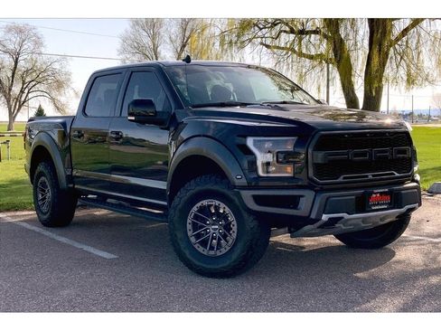 Used 2019 Ford F150 Raptor w/ Equipment Group 802A Luxury AWD/4WD image 2