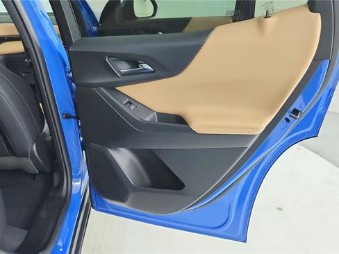 Used 2025 Chevrolet Equinox ACTIV w/ Convenience Package III image 41