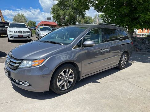 Used 2014 Honda Odyssey Touring image 1