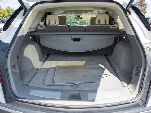 Used 2017 Cadillac XT5 Luxury w/ Driver Awareness Package AWD/4WD image 11