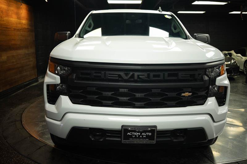 Used 2023 Chevrolet Silverado 1500 Custom w/ LPO, Dark Essentials Package AWD/4WD image 3
