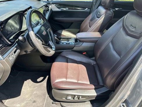 Certified 2023 Cadillac XT6 Premium Luxury AWD/4WD image 16