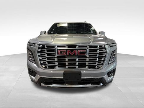 Used 2025 GMC Yukon XL Denali AWD/4WD image 2